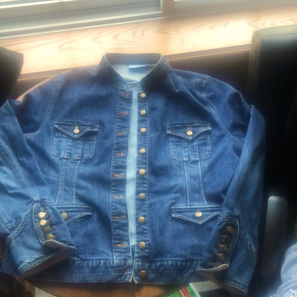 Women’s Large Denver Hayes Dark wash Denim Jean Jacket.